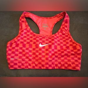 Nike Sports Bra - size S